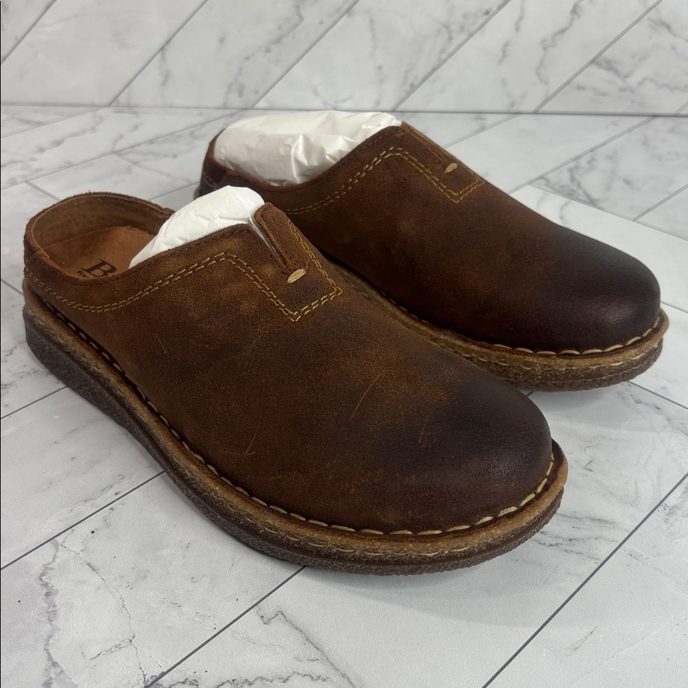 NWT Born Womens Seana Brown Distressed Suede Leather Slip On Clogs Size 6M - Picture 4 of 9